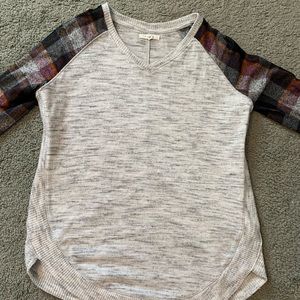 maurices 3/4 sleeved sweater